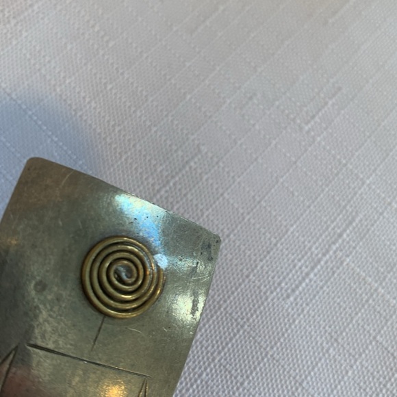 Artisan Brooch Pin Jewelry Gold Tone Rectangle Pin Heart and Whorl 2 inches - Picture 2 of 5